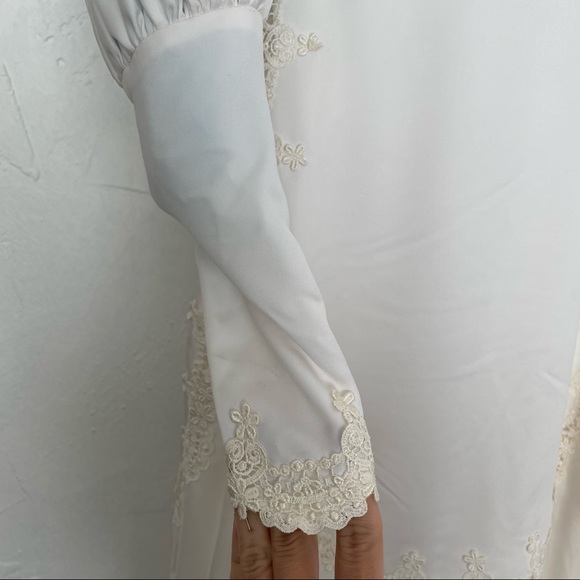 1970s vintage wedding gown long sleeve lace XS white cream ivory silk - Picture 8 of 14